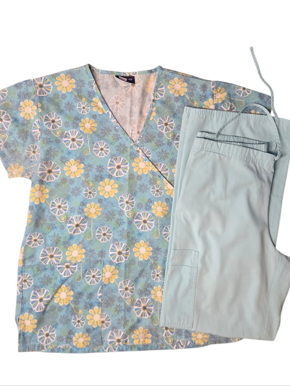 Flowers Scrub Set